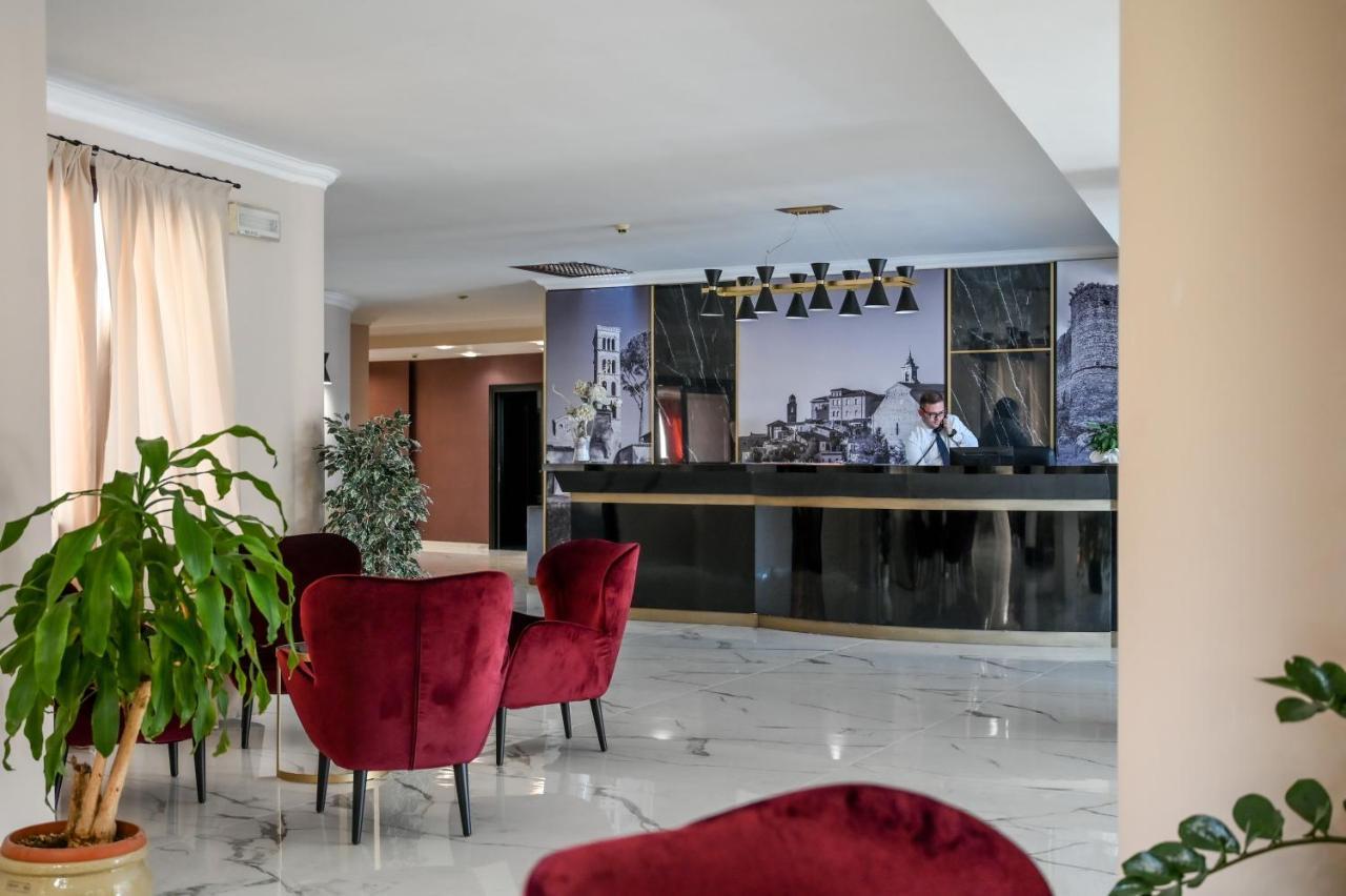 Roma Domus Hotel Ponzano Romano Exteriör bild